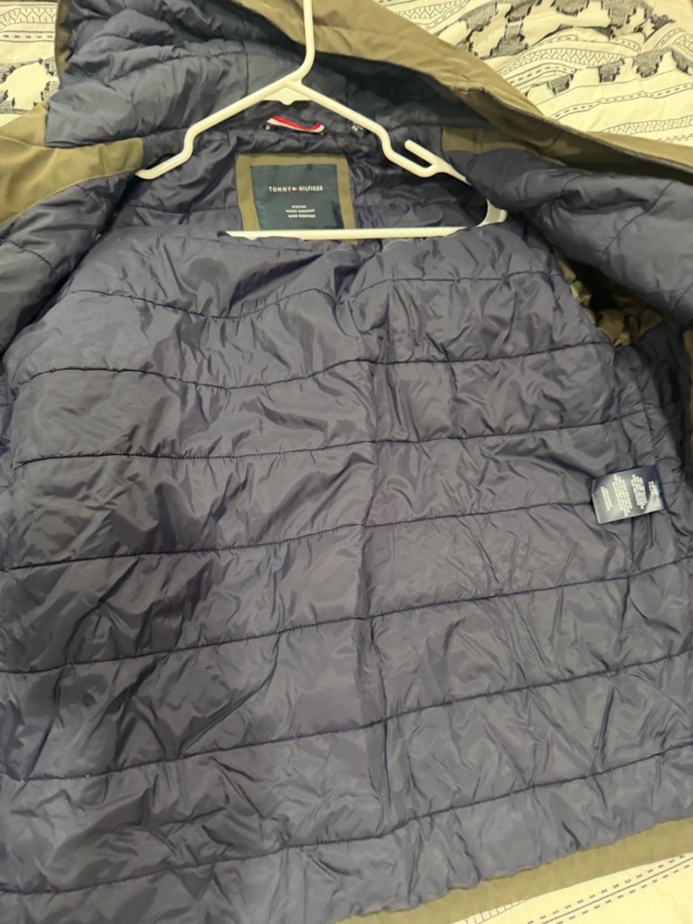 Tommy Hilfiger Men's Olive Hooded Rain Jacket - Picture 8 of 15
